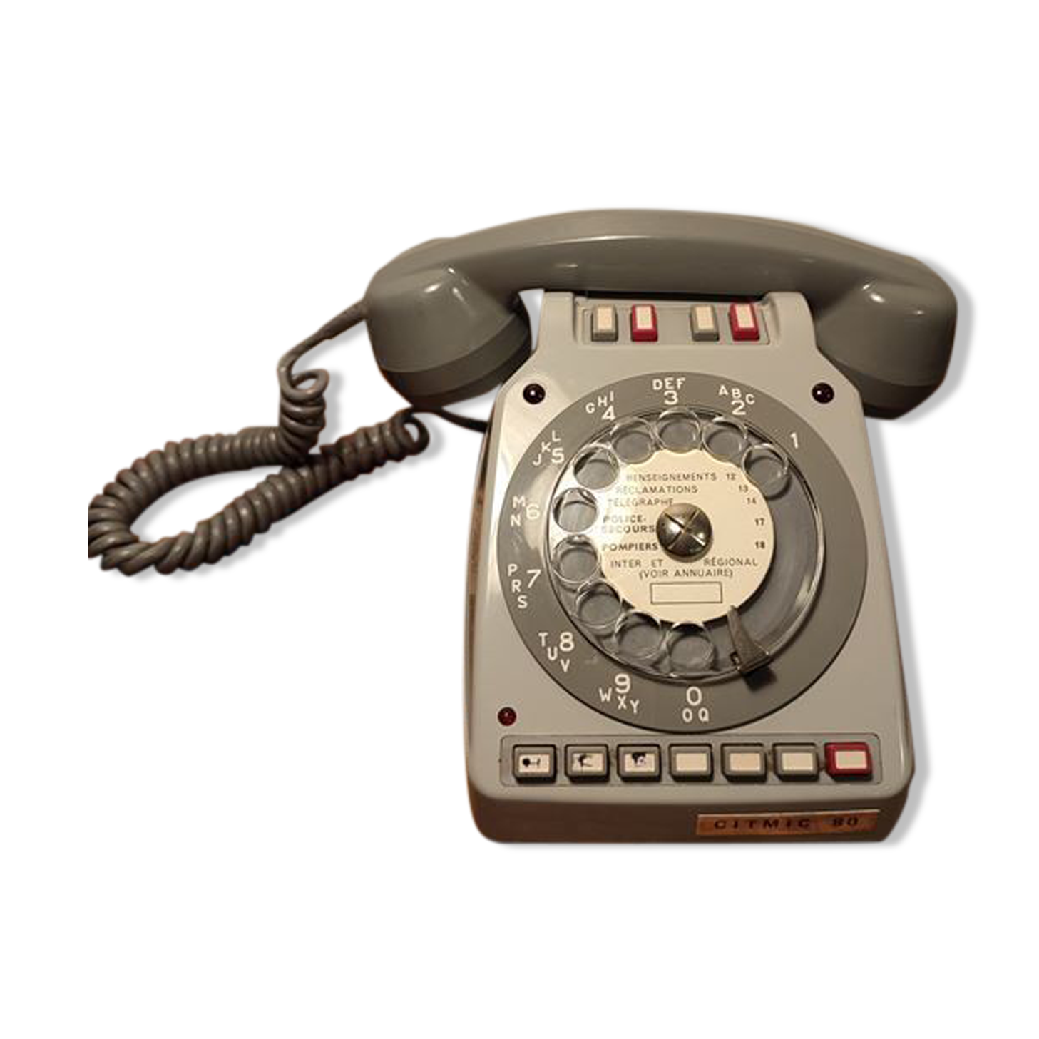 Dial telephone