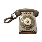 Dial telephone