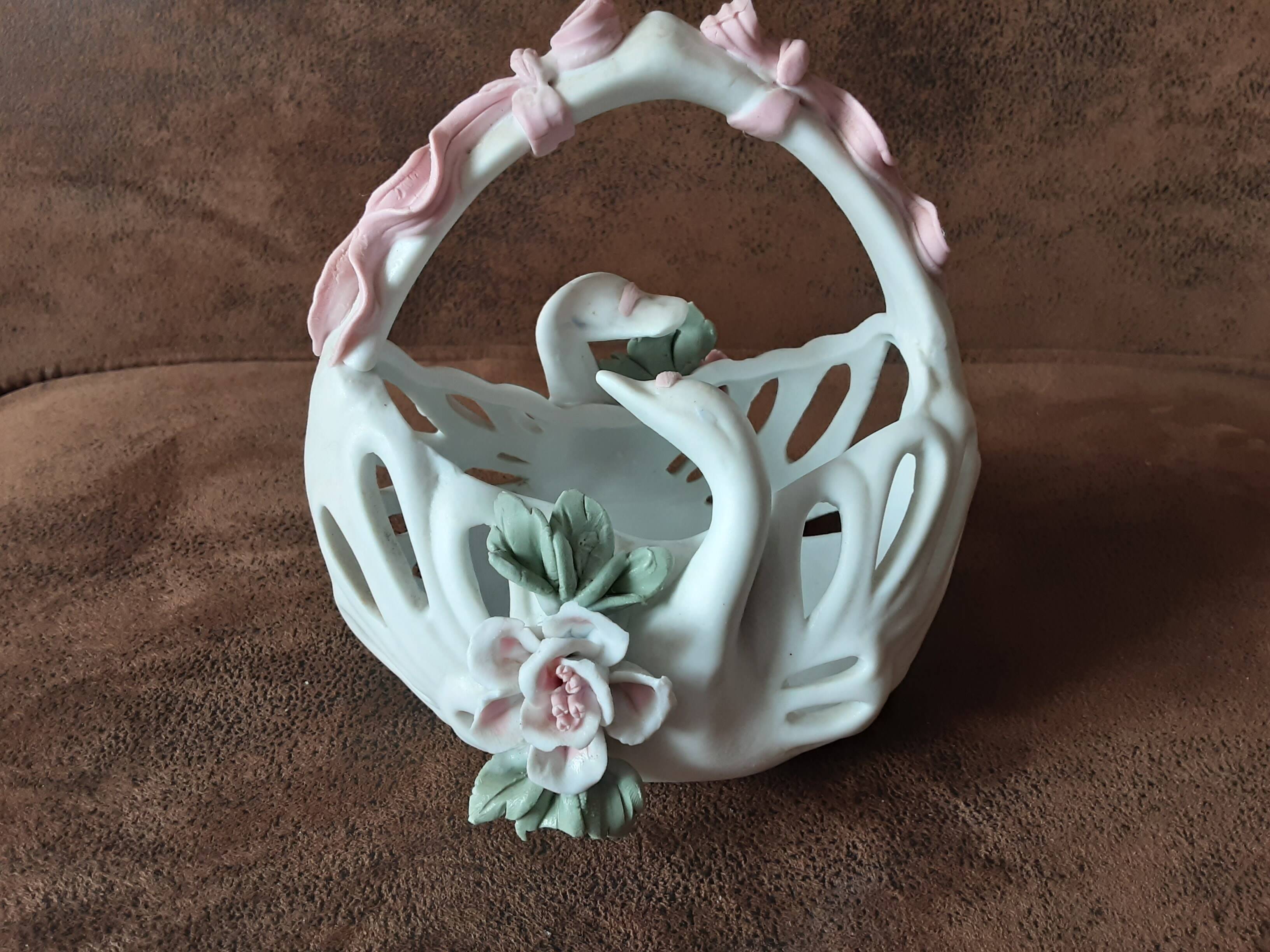 Ceramic basket
