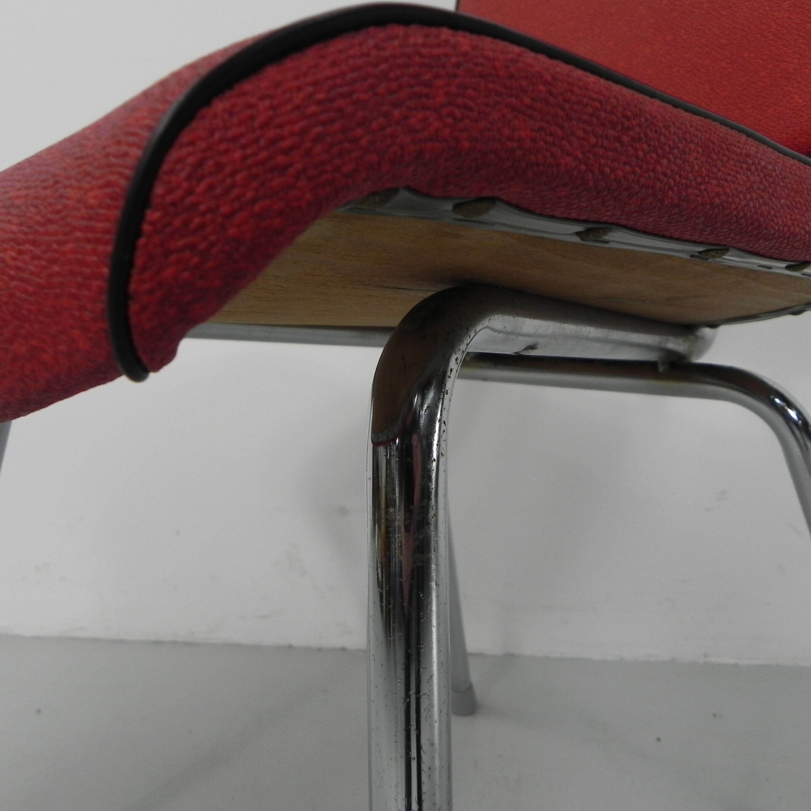 Set of 5 vintage dining table chairs, dinner style