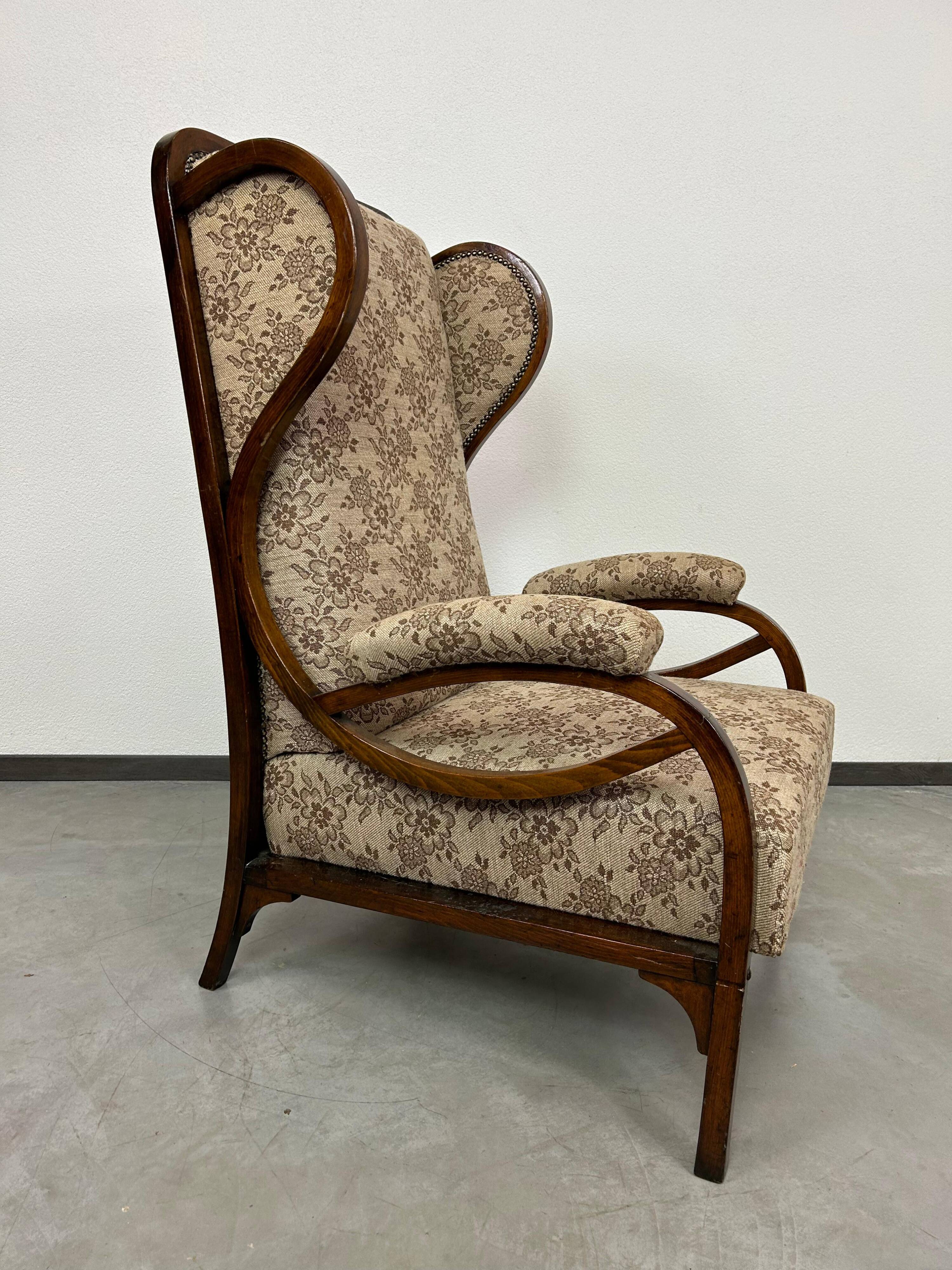 Art Nouveau wing chair no.6542 by Thonet