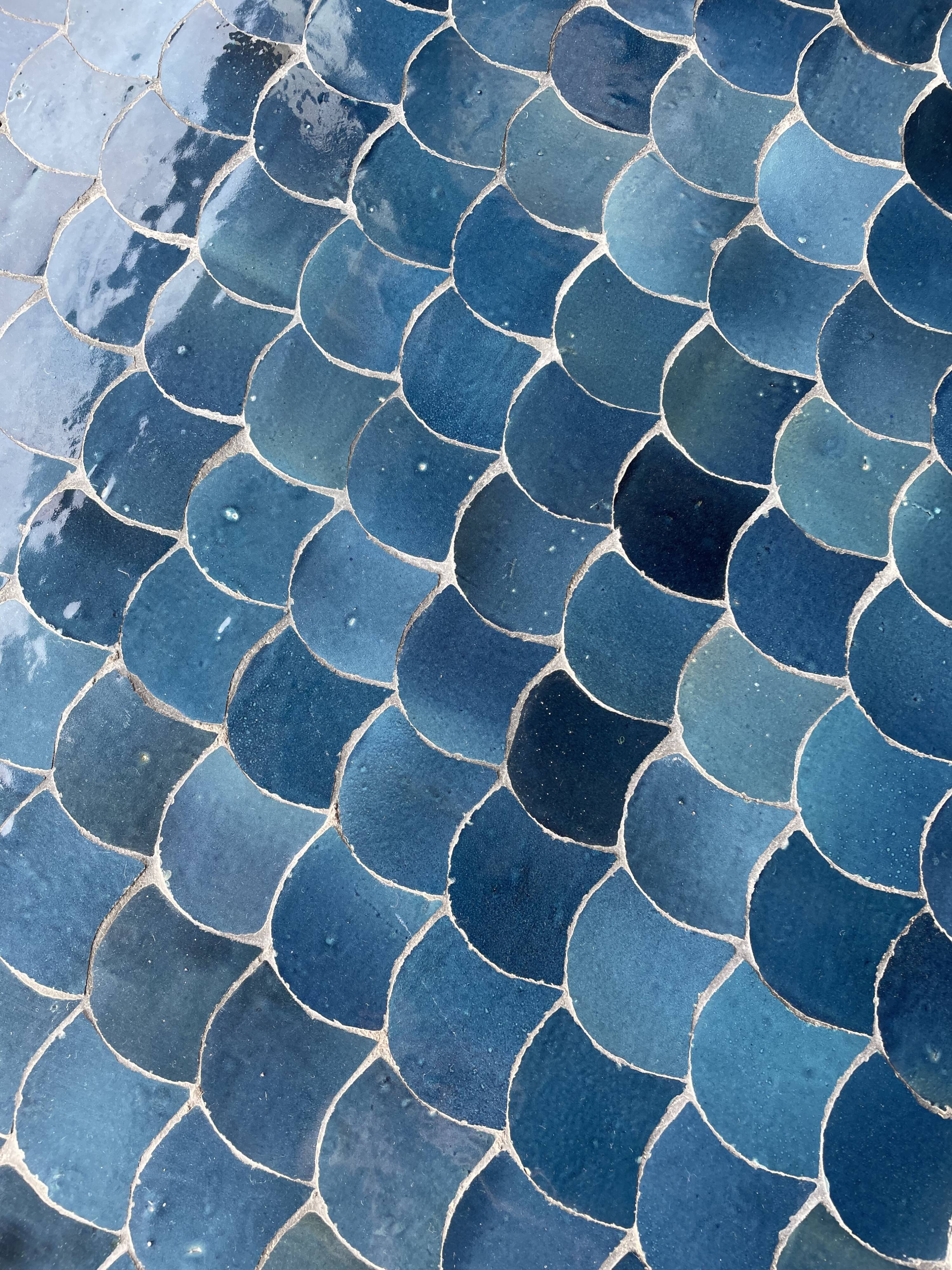 Round table zelliges handmade fish scales 12 people