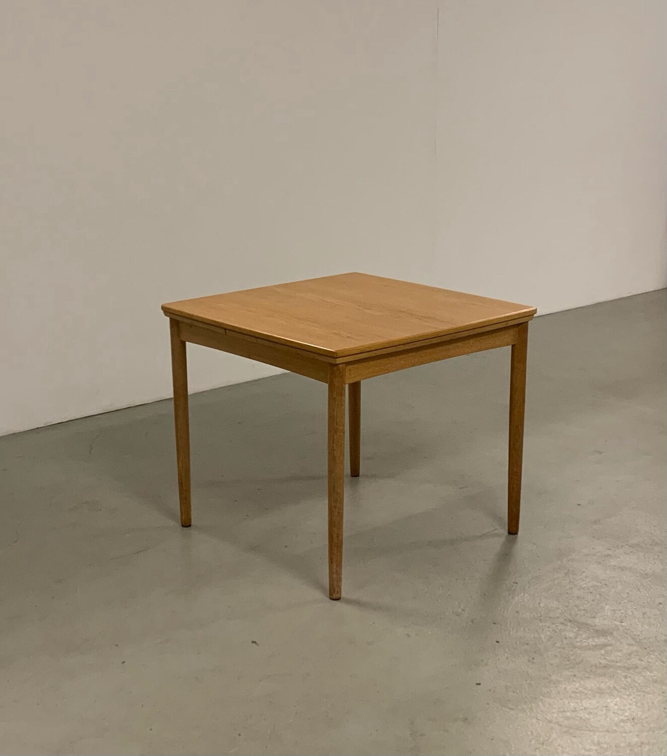 Extendable Dining Table by Hundevad Denmark 60s