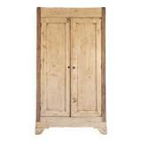 Armoire parisienne