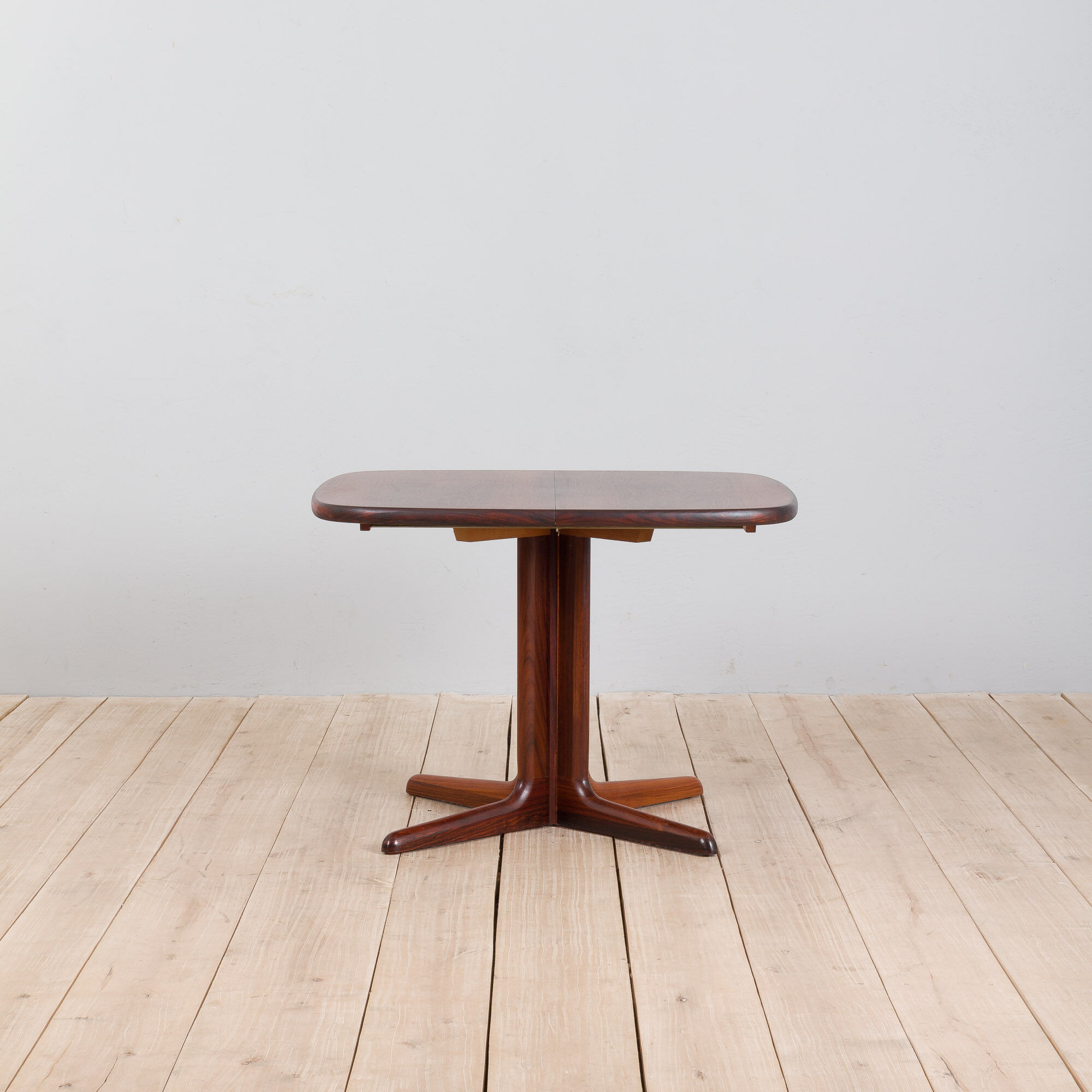 Skovby rosewood extendable table with 2 leaves, Denmark 1970s