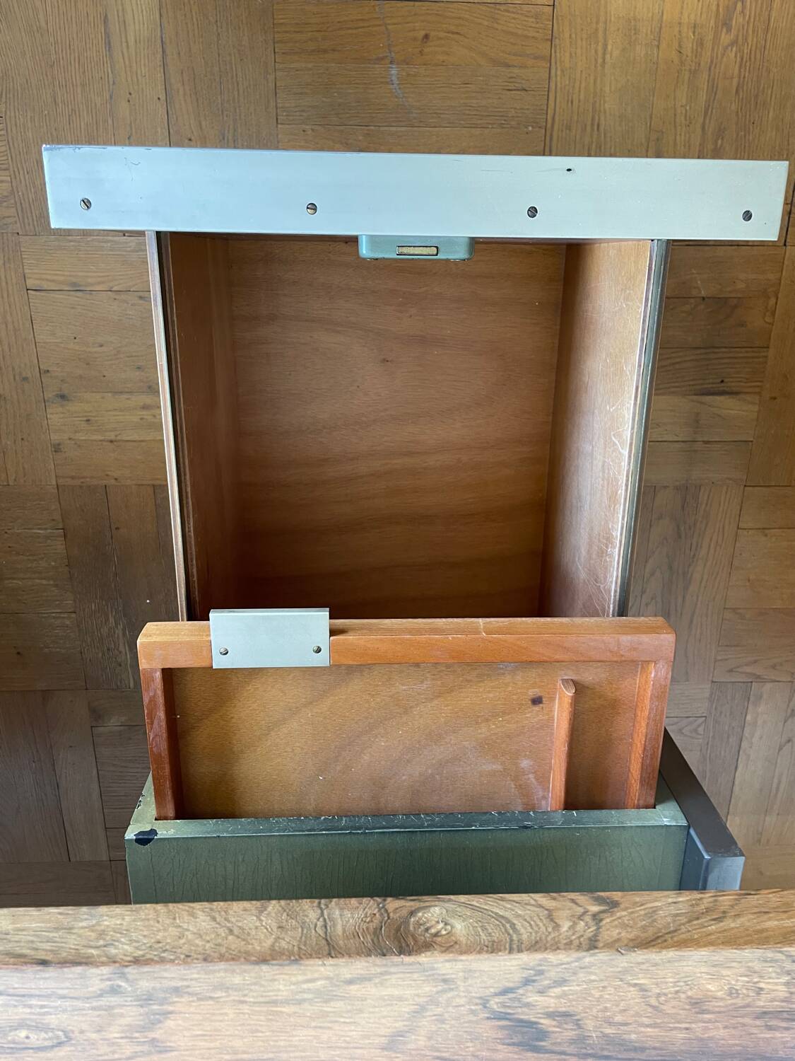 Bureau en palissandre et metal
