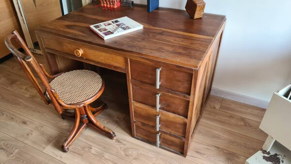 Bureau vintage administratif – noyer massif avec tiroirs