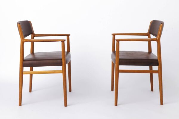 Paire de fauteuils Arne Vodder modèle 418, années 1960, en teck danois de style mid-century.