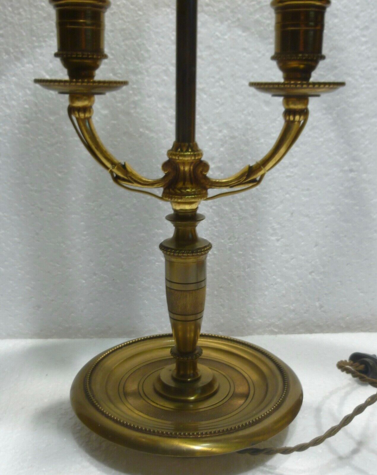 Bronze hot water bottle lamp with tin blind 2 lights