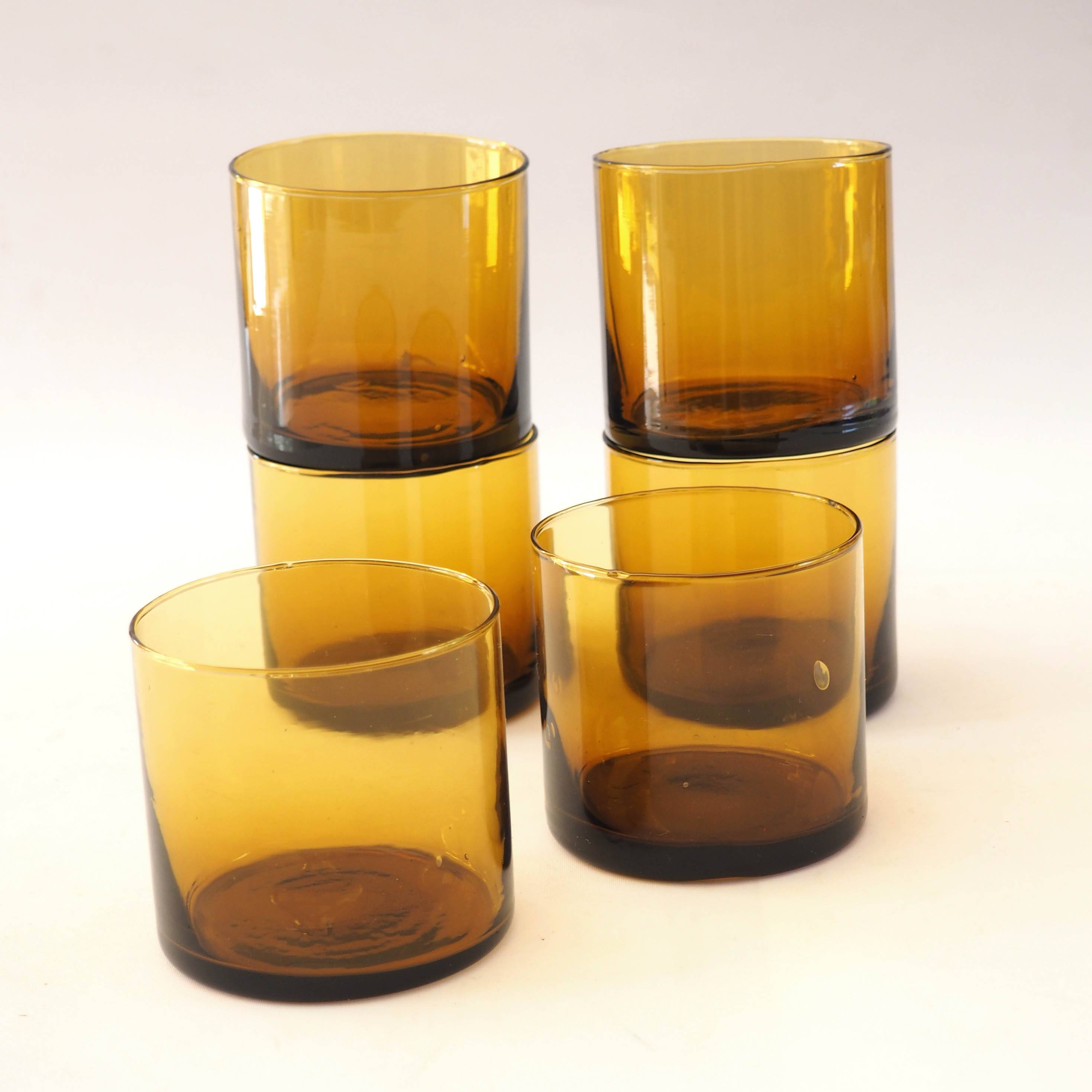 6 amber glasses