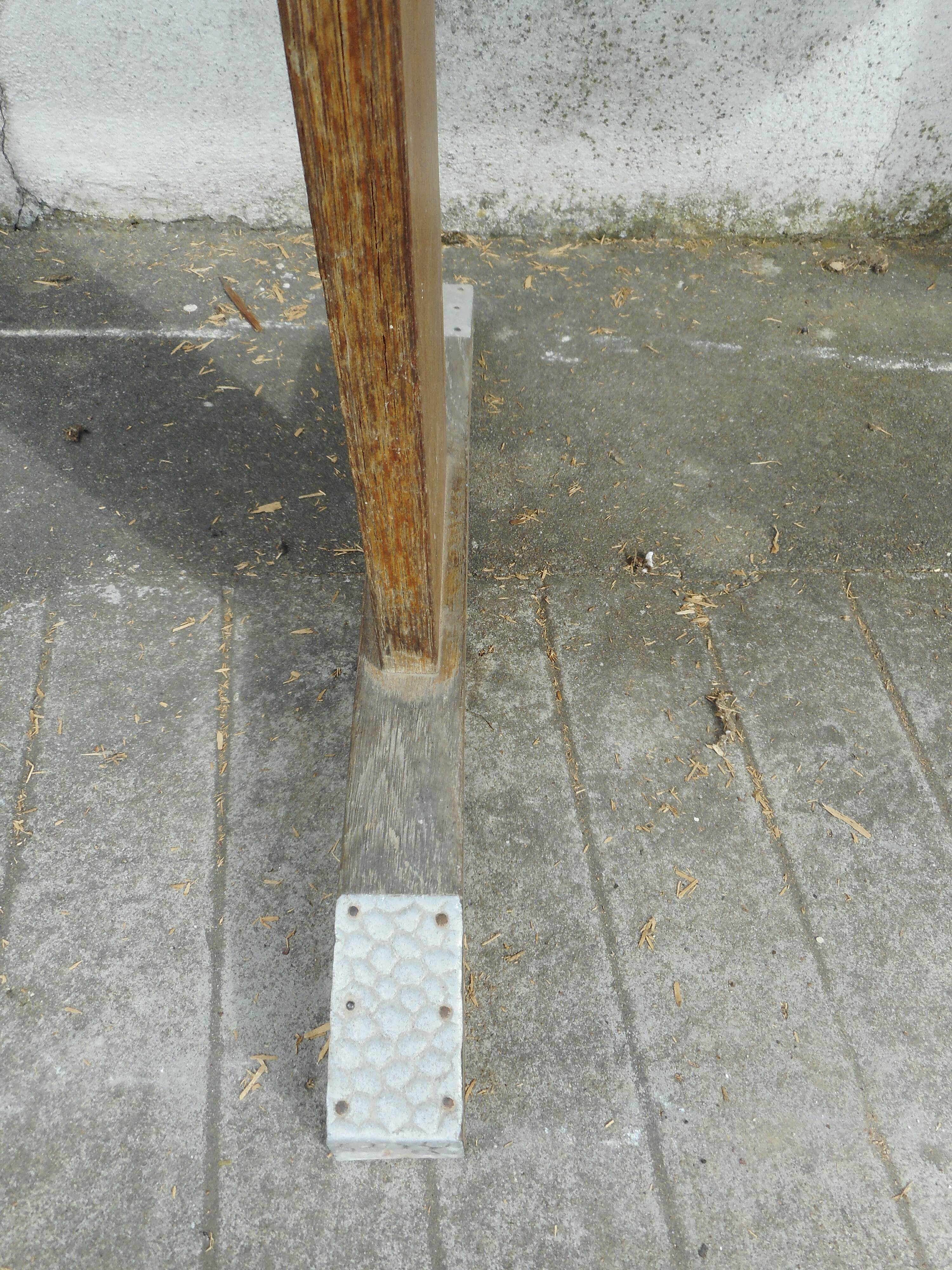 Table bistro wood and formica