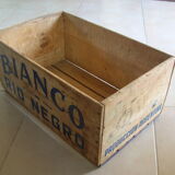 Old box Bianco Peras Rio Negro Argentina deco wood retro vintage kitchen