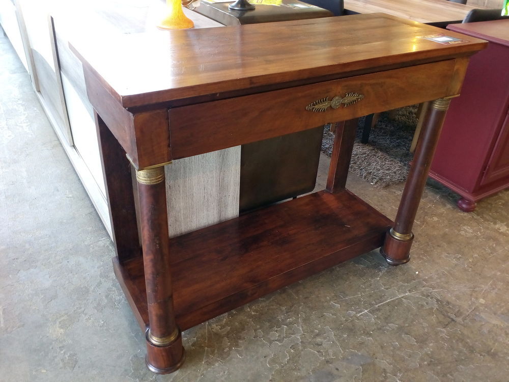 Console style empire