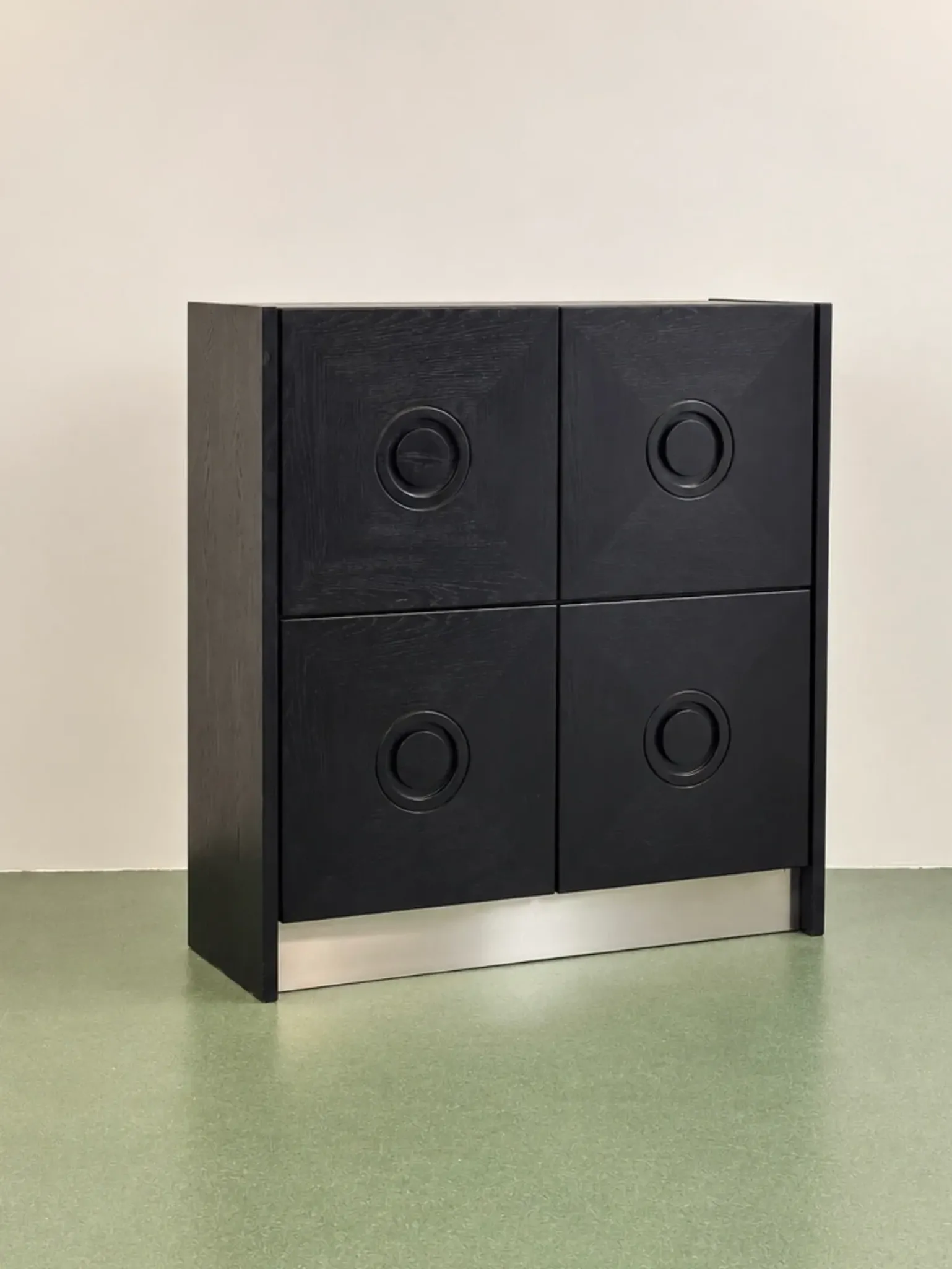 Cabinet de bar brutaliste, années 1970