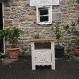 Bedside table