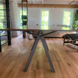 Design Linteloo dining table by Marc de Bie