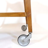 Light wood service from the 50s.