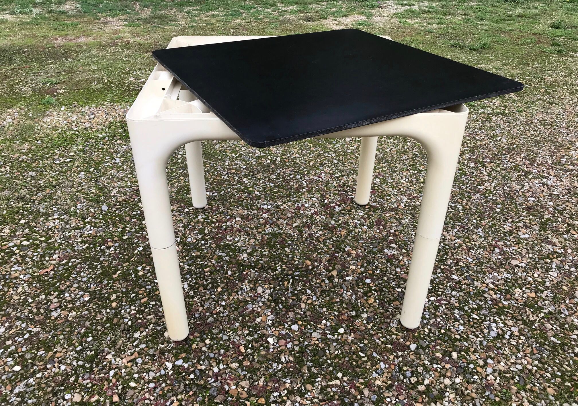 Table 1970 ring design Longato, Italie