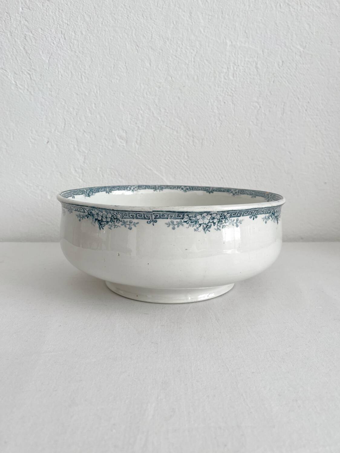 Antique ironware salad bowl “Lucy” Saint Amand