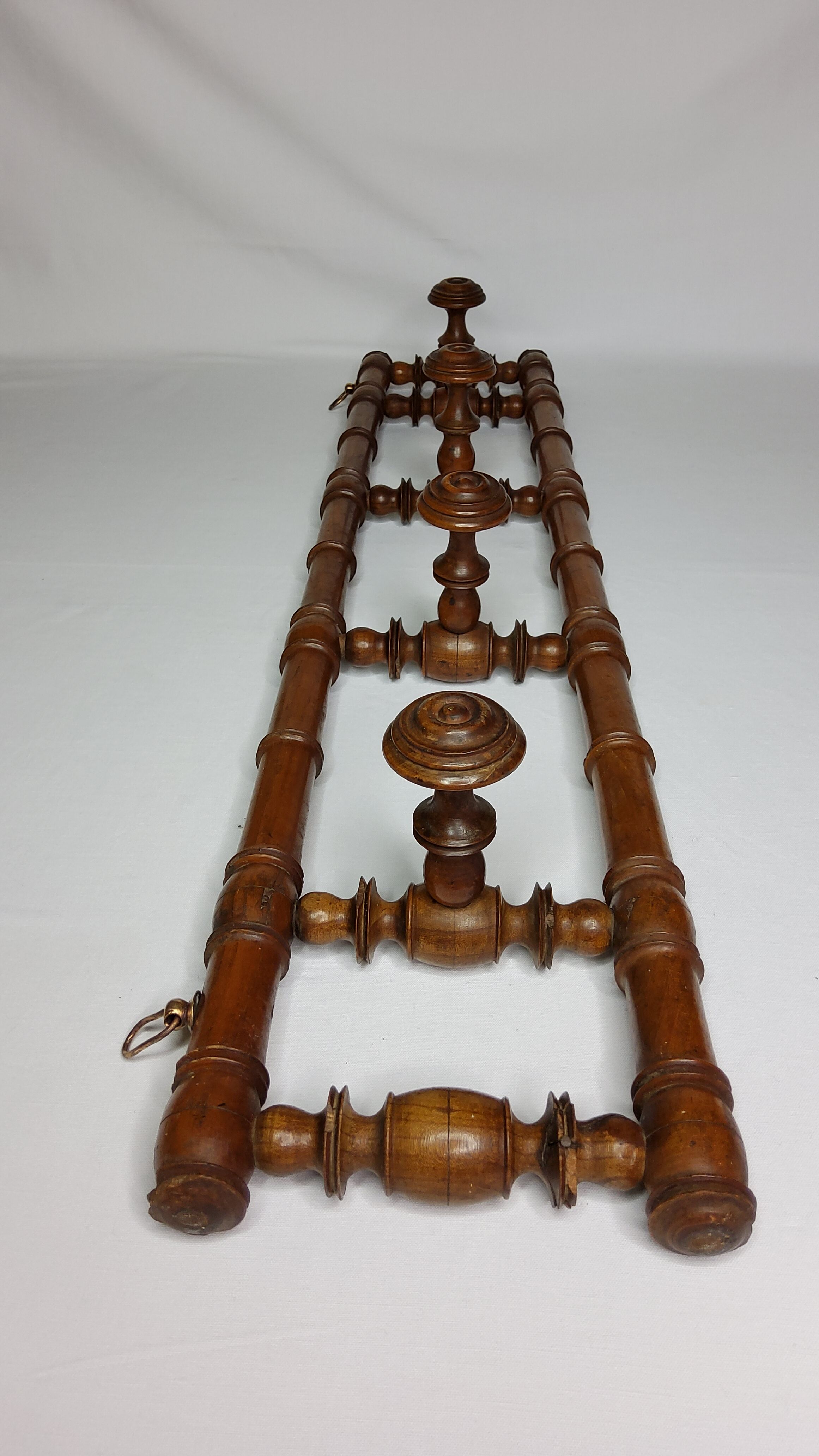Portemanteau en bois tourné à l'imitation du bambou, 4 patères, 86 cm