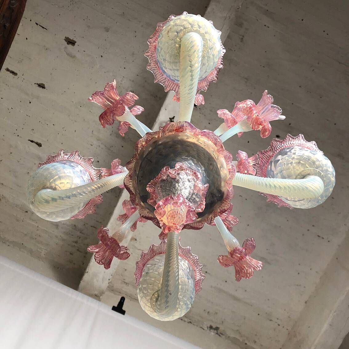 Milky white and pink Murano glass chandelier with four arms of light