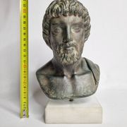 Buste d'Esculape en plâtre patiné sur socle en marbre, 21 cm