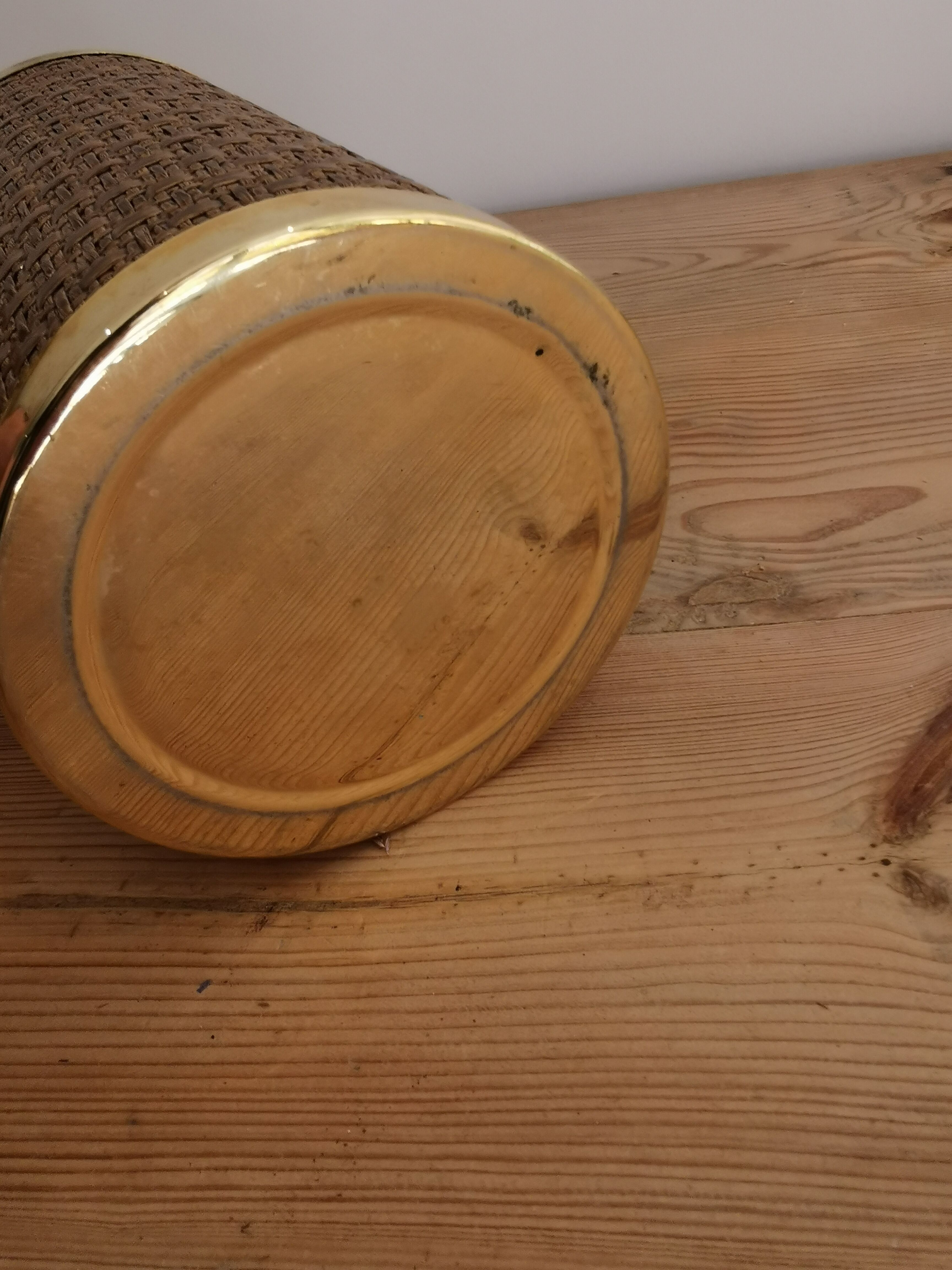 Vintage bottle refresher