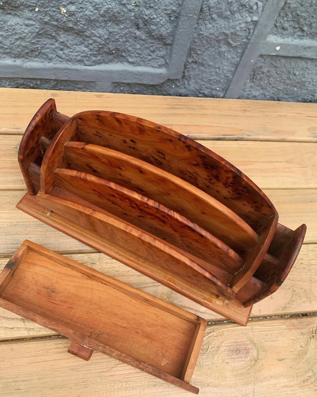 Mail holder in thuja, Art Deco style