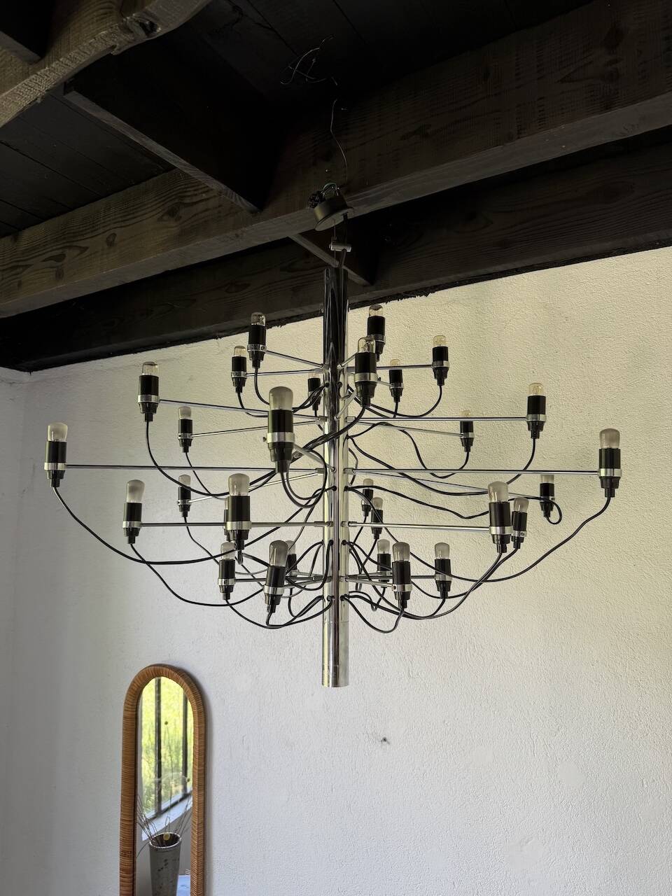 Lustre suspension Gino Sarfatti for Arteluce 30 lights model 2097 from the 1960s.