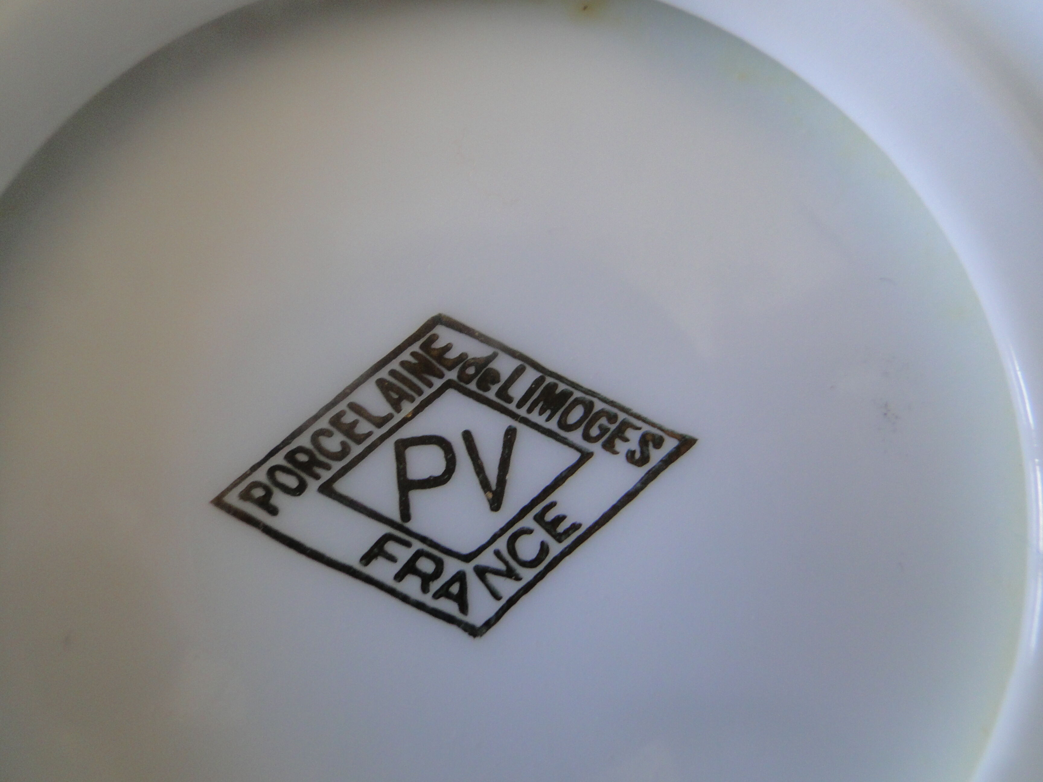 Sausage round porcelain Limoges sign p. parry old