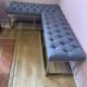 Paire de banquettes en métal chromé et tissu gris capitonné