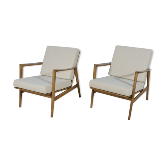 300-139 Armchairs from Swarzędzka, 1960s, Set of 2