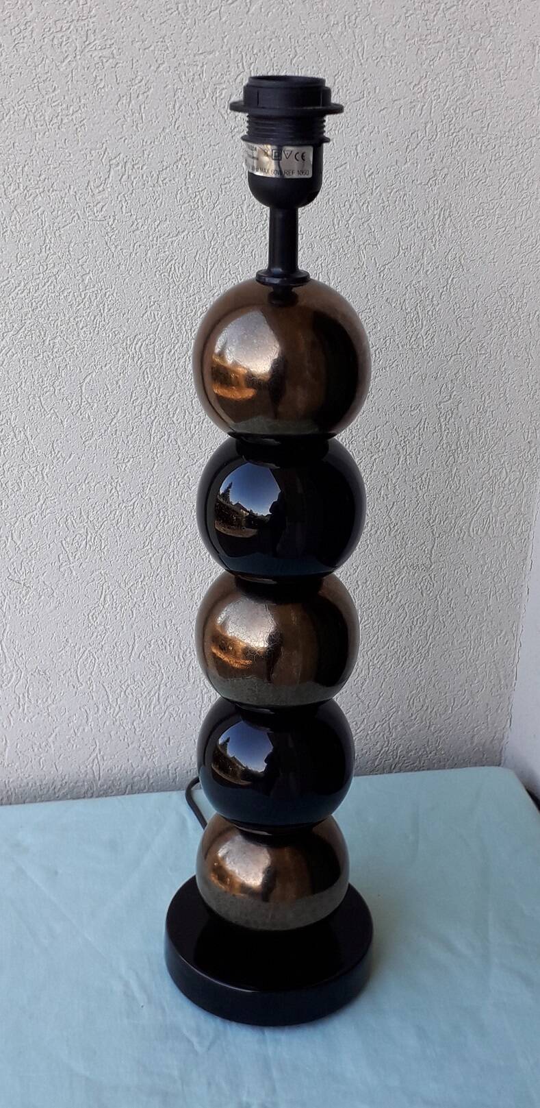 Ceramic lamp base