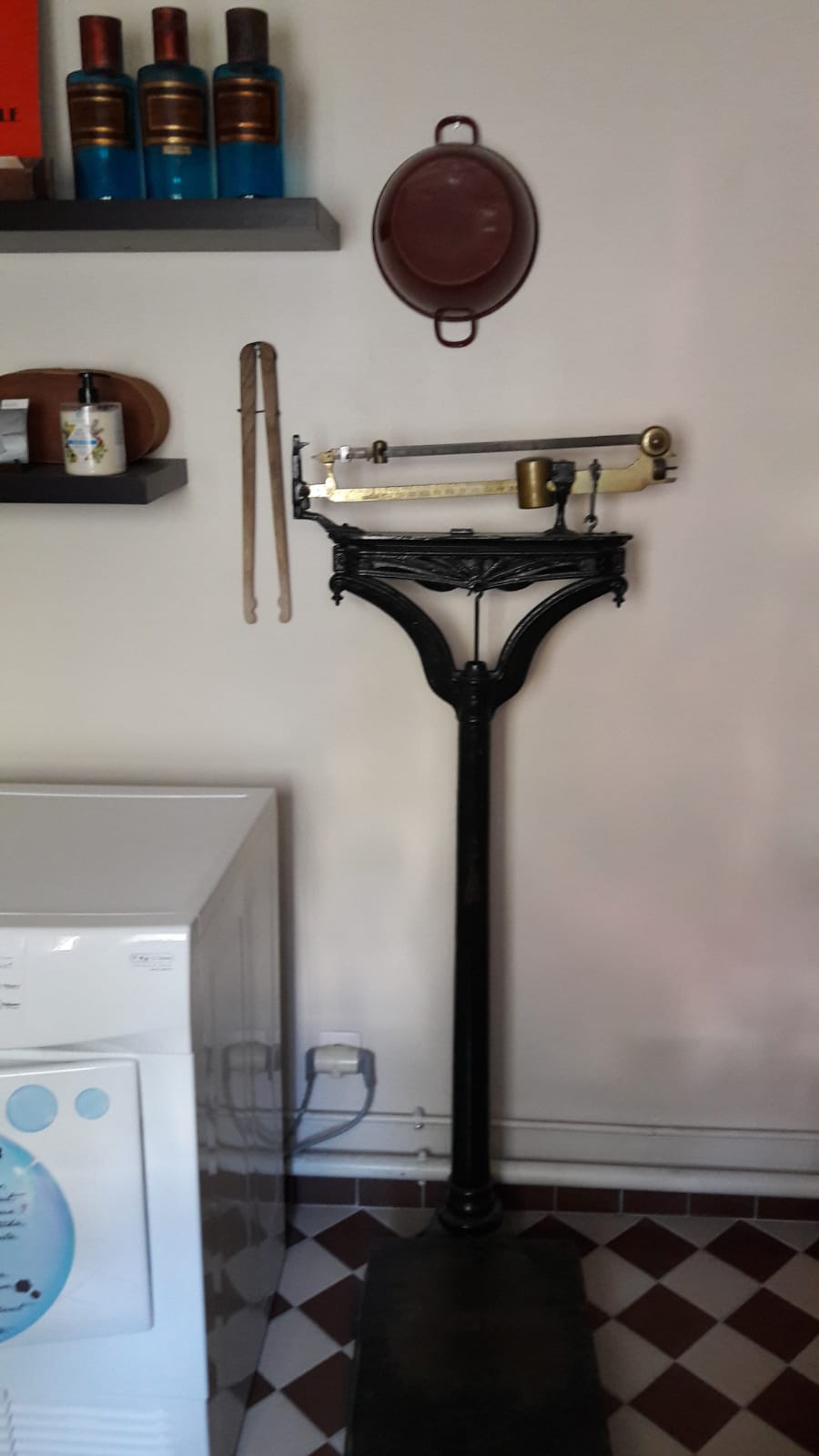 Ancienne balance de pharmacie 50'