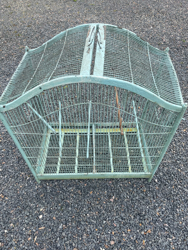 Ancienne cage à oiseaux en bois et métal