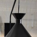 Applique avec potence articulée et abat-jour diabolo en métal noir