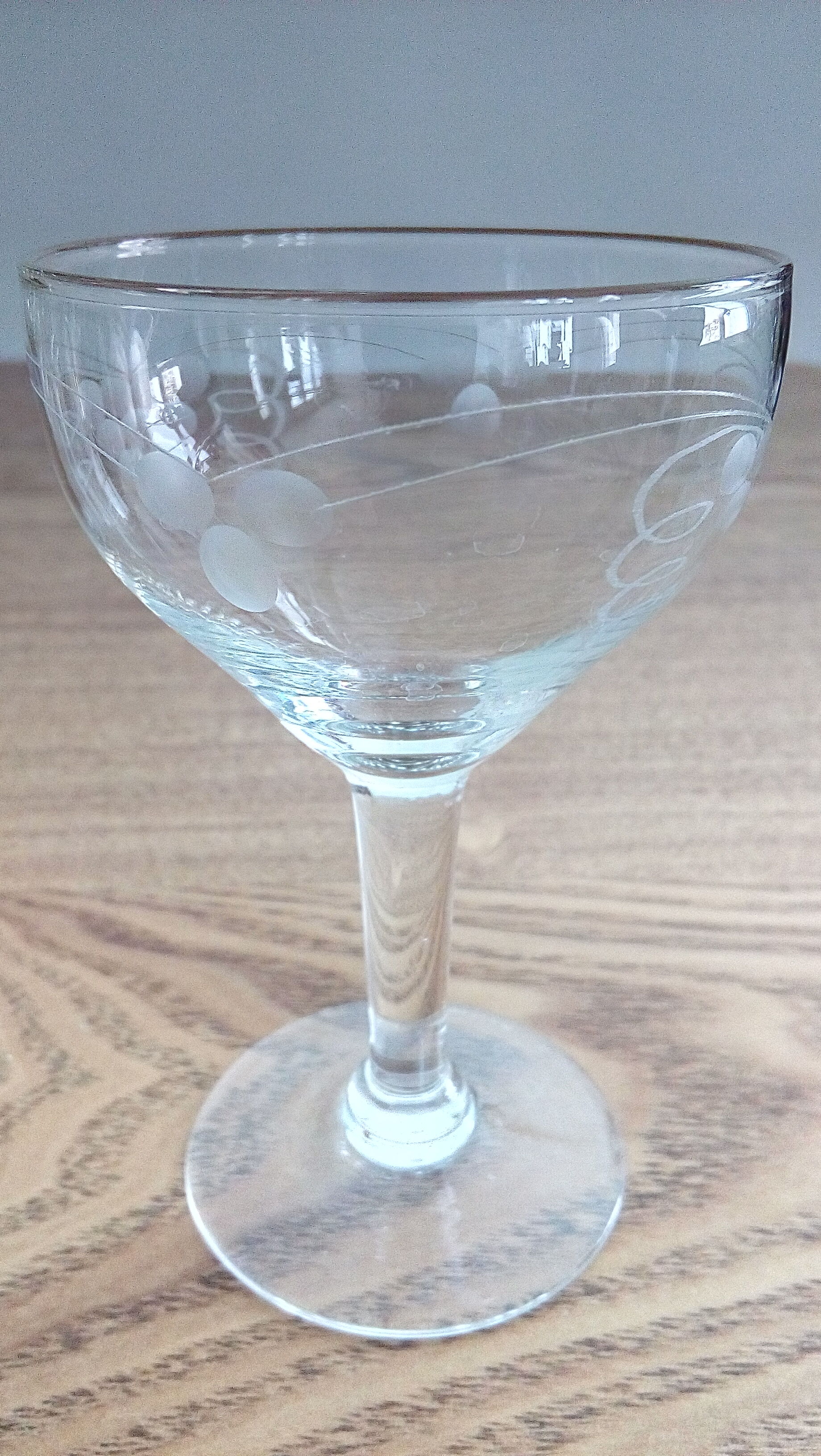 Glasses tasting digestive liqueur engraved