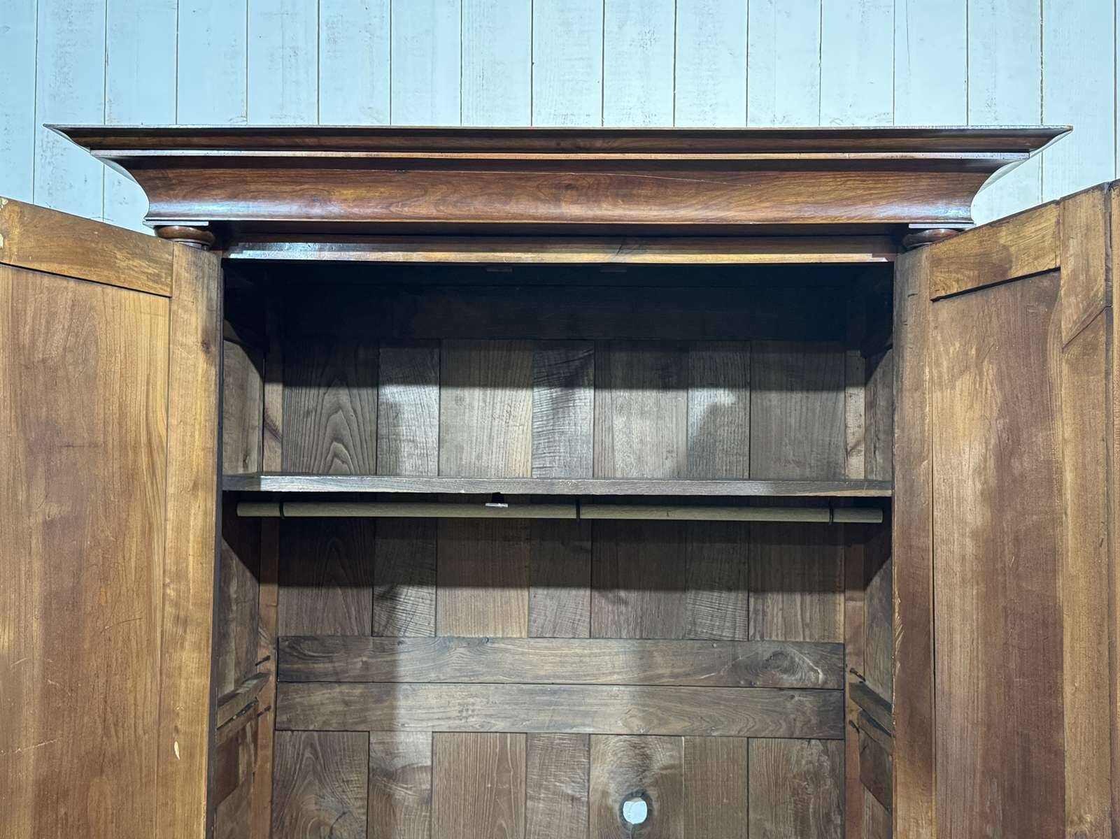 Armoire penderie Empire en merisier XIXème