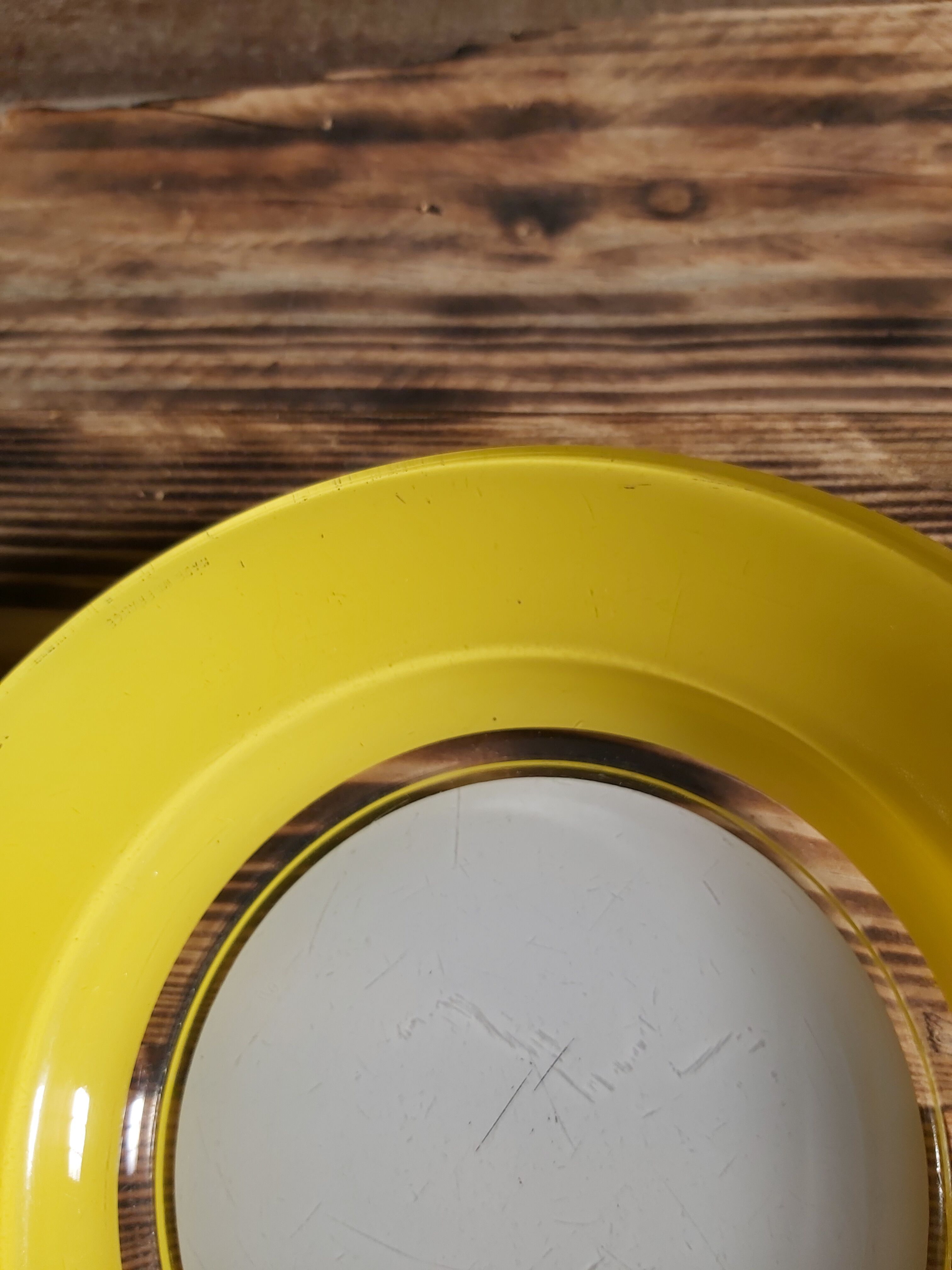 4 Duralex hollow plates