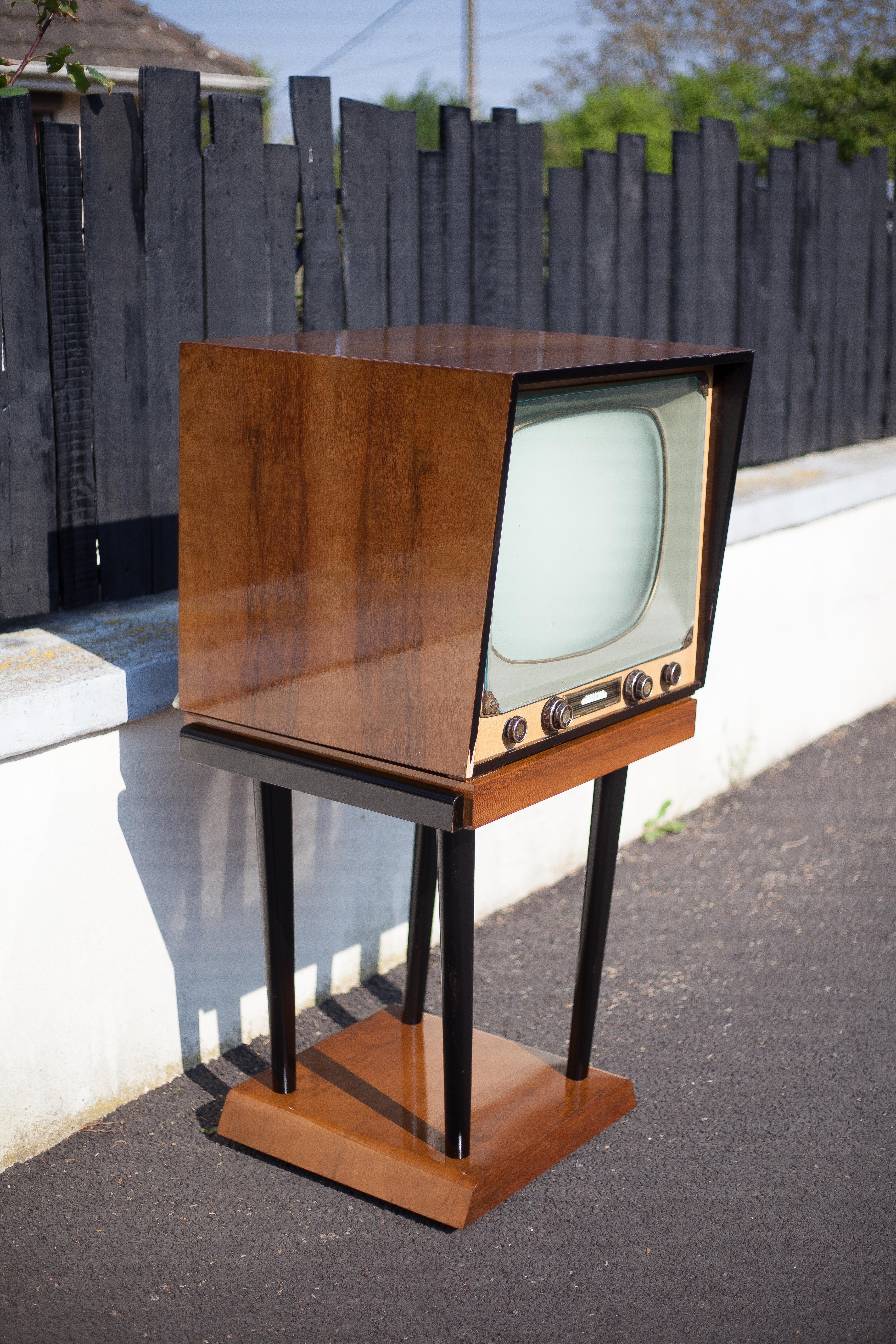 Tepaphon TV, vintage TV set, old wood TV, vintage TV, 50's Selency