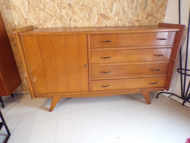 Buffet year 50 vintage