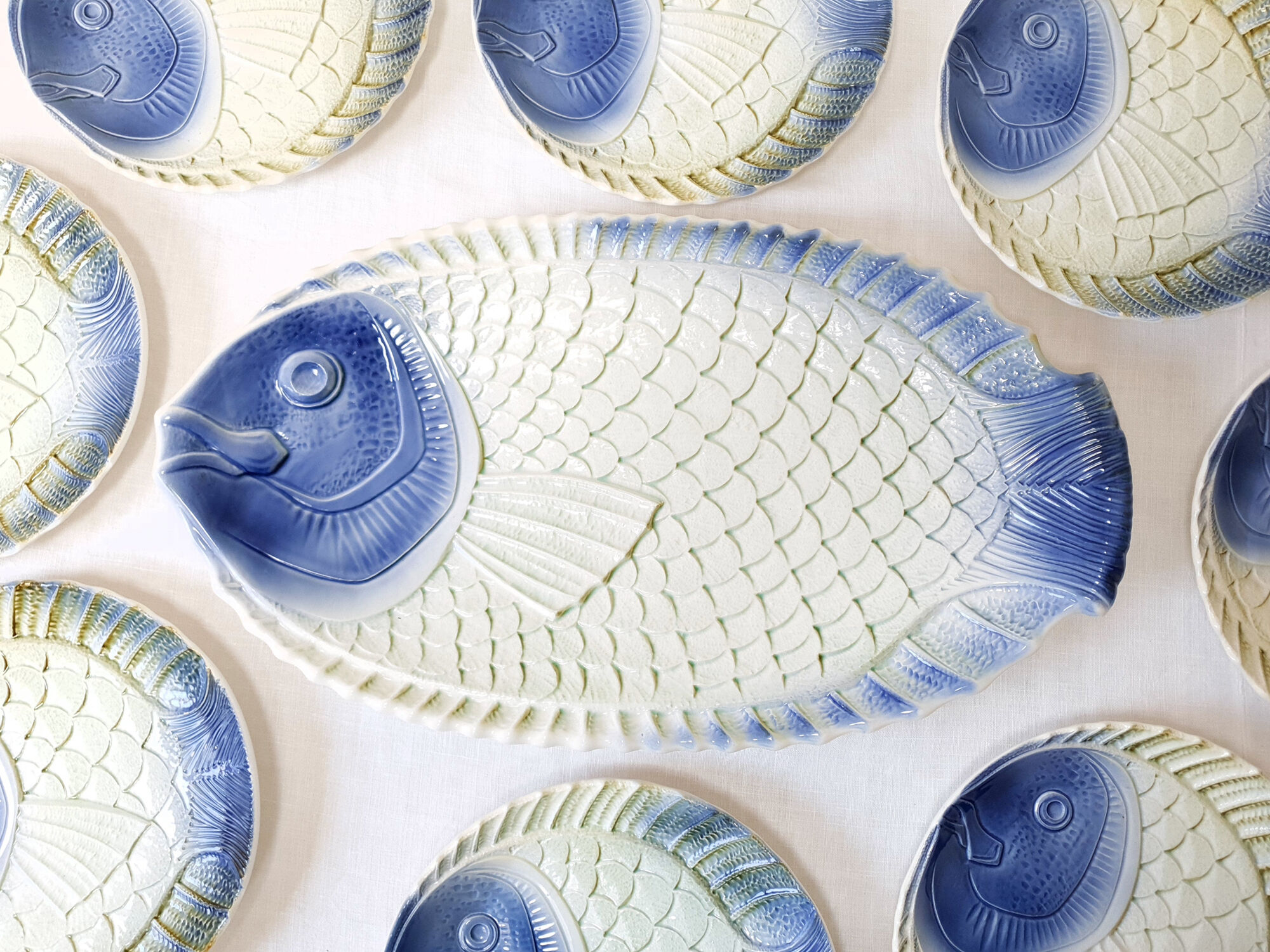 Fish service 8 plates and a large dish / Manufacture française Sarreguemines