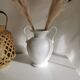 Vases blanc avec anses
