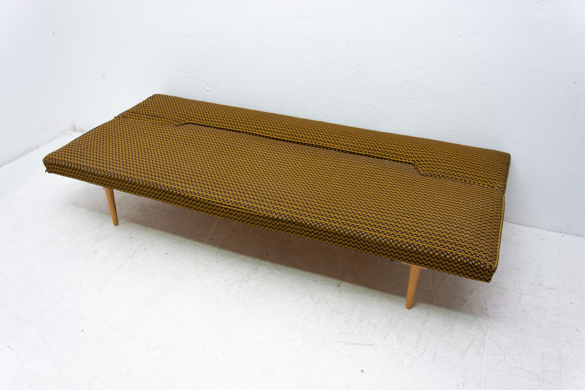 Canapé réglable du milieu du siècle par Miroslav Navrátil, années 1960, Tchécoslovaquie