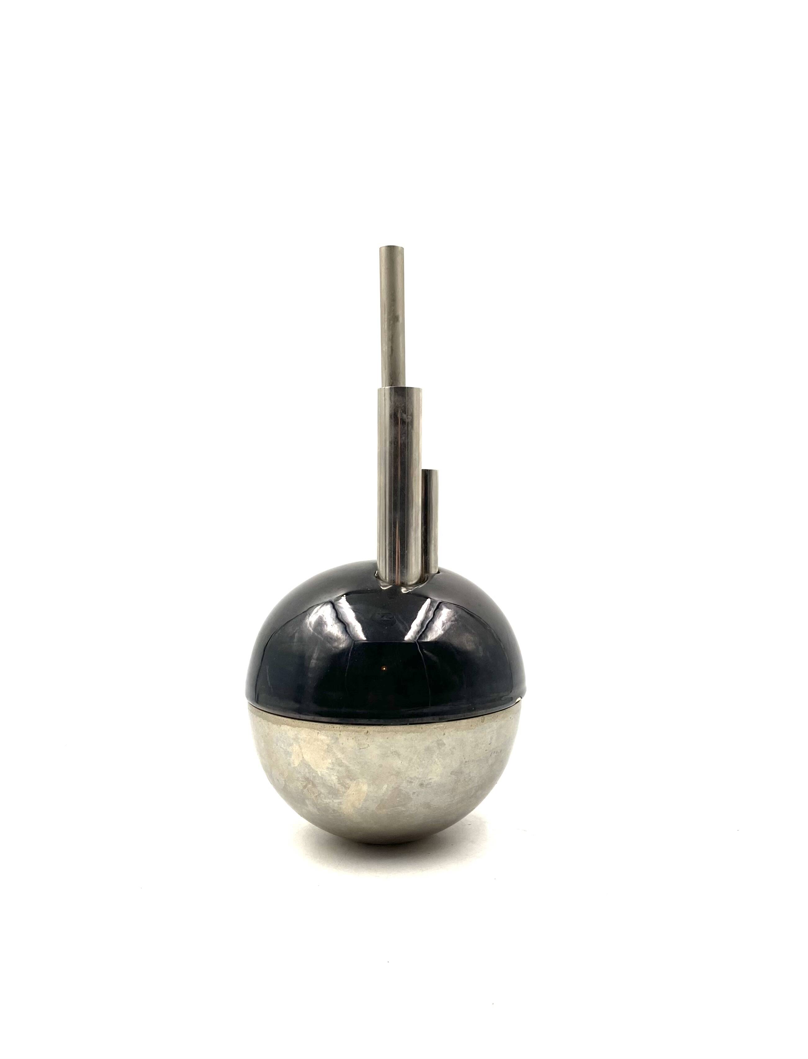 Mario Bertozzi, ceramic spherical vase, Marber Italy, 1970s