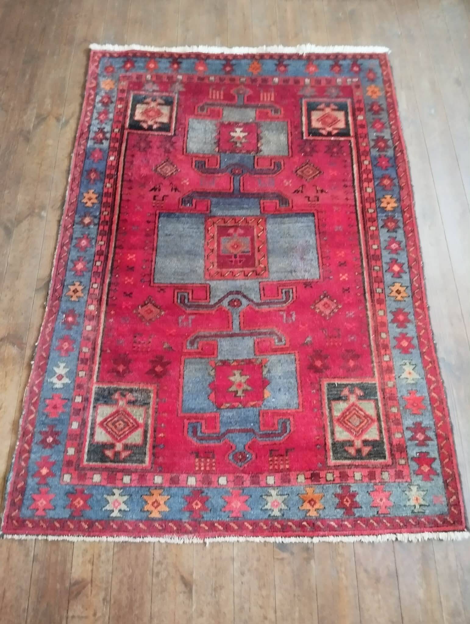 Handmade Persian Hamadan rug 199x135cm