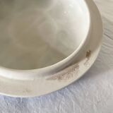 Chinese porcelain candy box