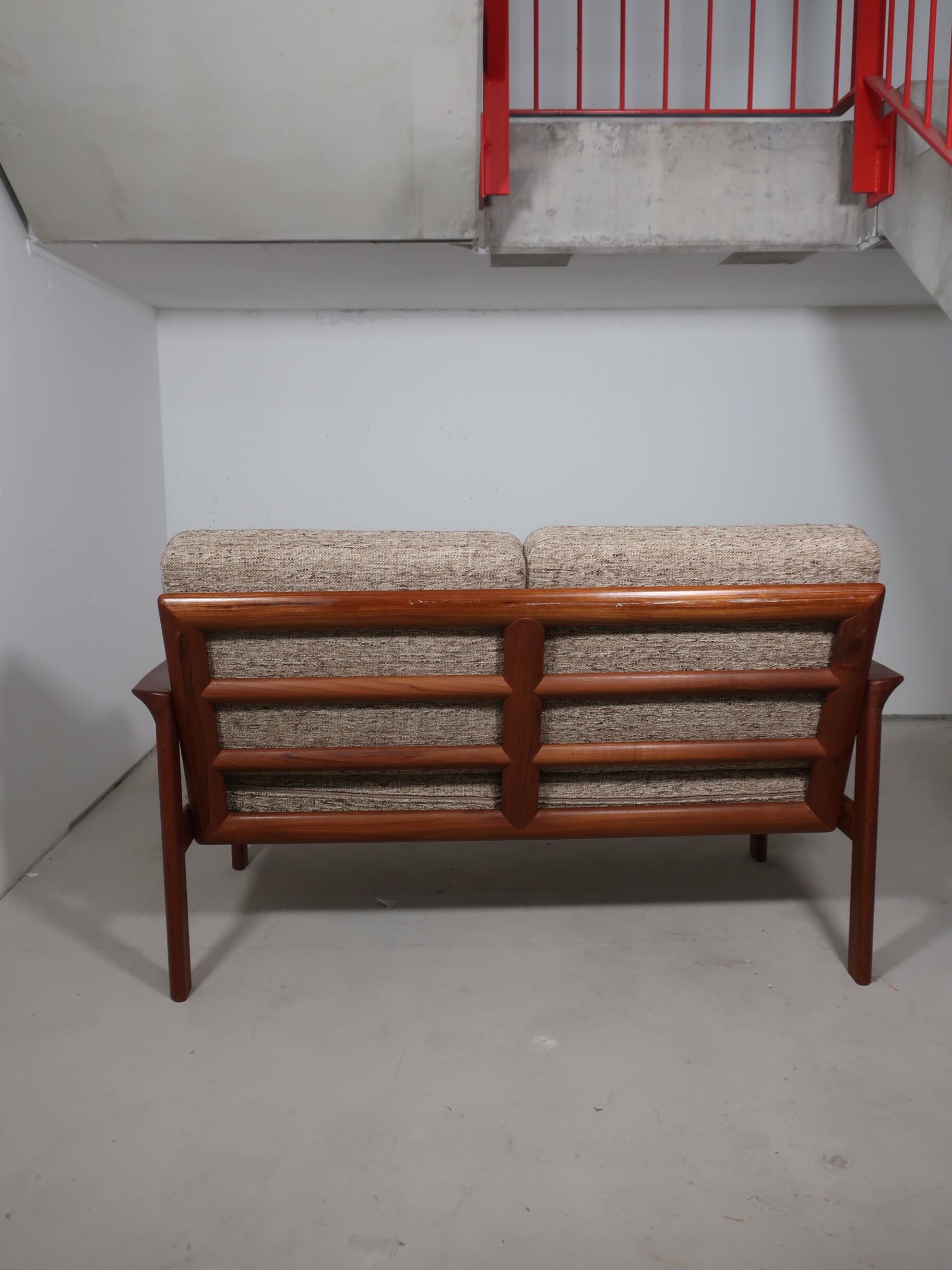 Two-seater sofa in massive teak 60s edition Dyrlund
