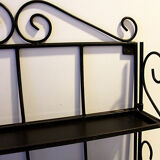 Wall-mounted or table-mounted wrought iron shelf