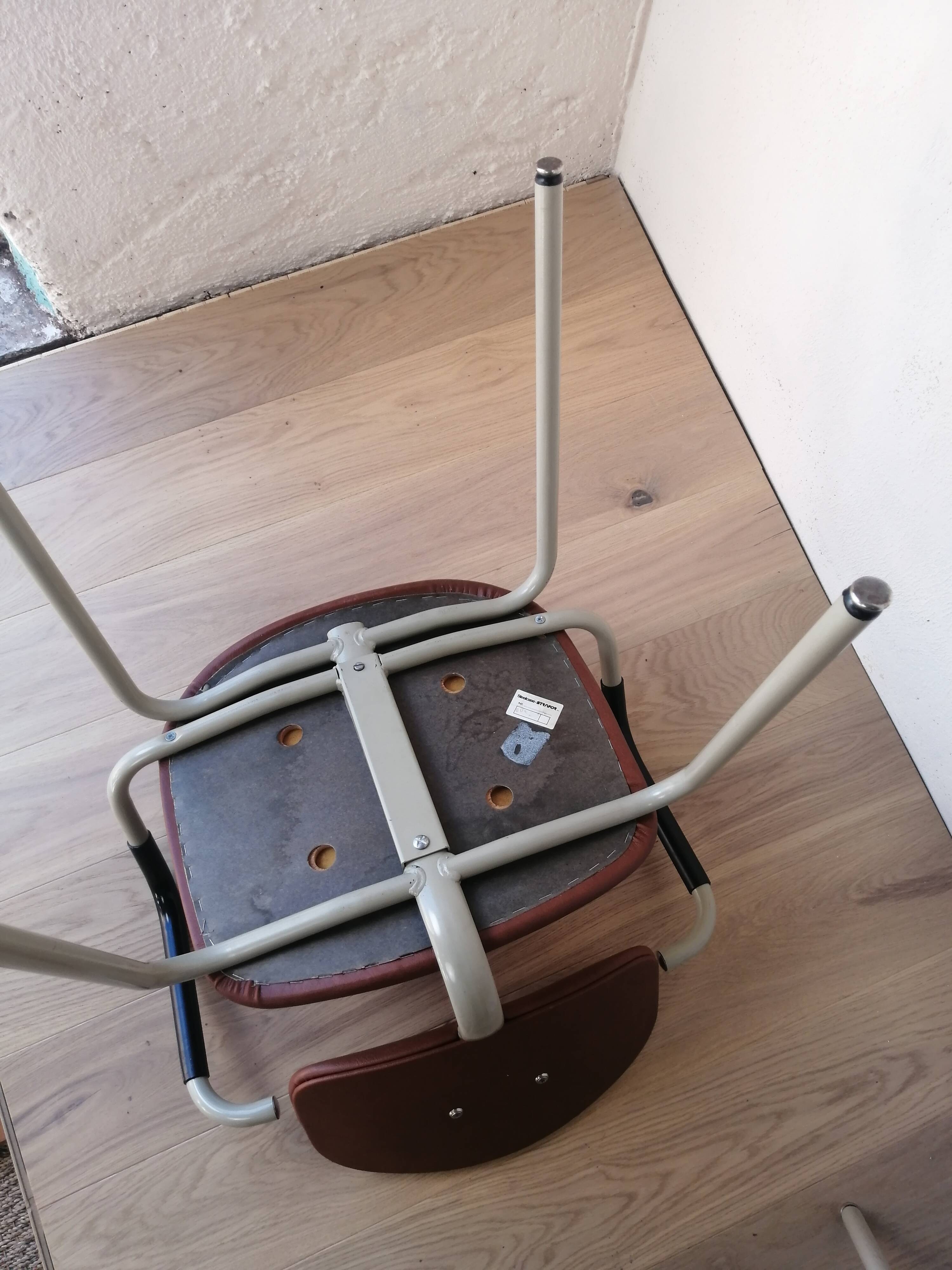 Set of 8 armchairs and chairs 420-44 Strafor-Steelcase